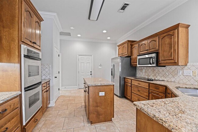 Foto del edificio - 1694 Pebble Creek Dr