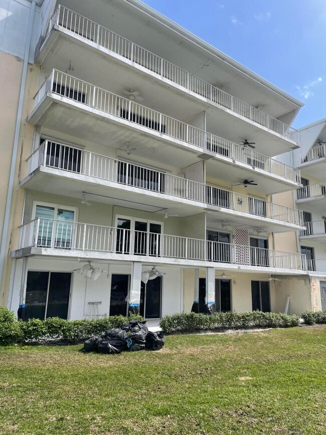 Building Photo - 250 John F Kennedy Dr