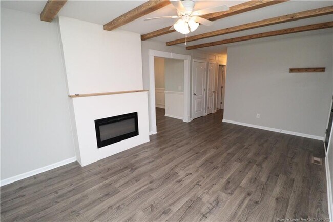 Foto del edificio - 1041 Parkers Ridge Dr
