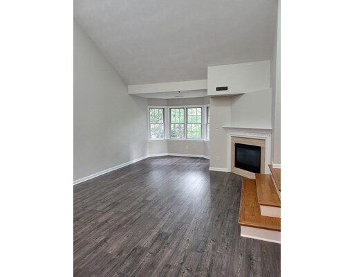 Foto del edificio - 661 Lowell St