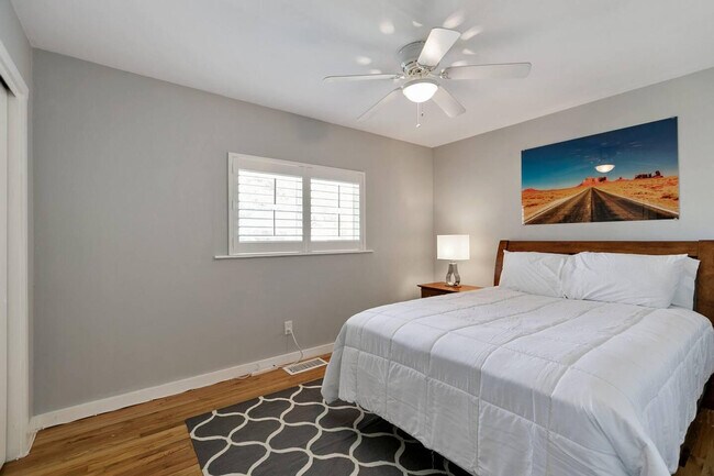 Foto del edificio - 3296 S Grape St