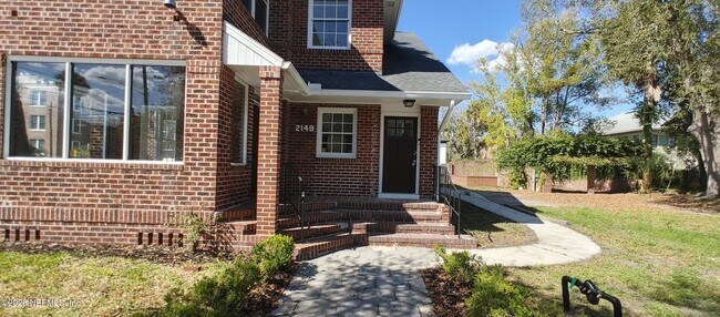 Foto del edificio - 2149 St Johns Ave