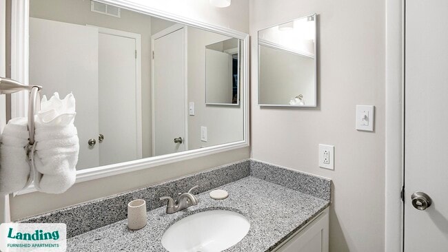 Foto del edificio - 3450 Manor Dr