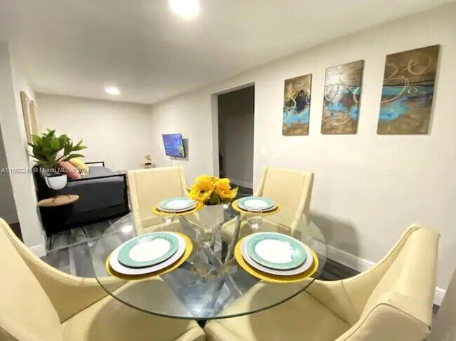 Foto del edificio - 1747 NW 77th St