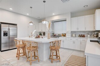 Building Photo - 6723 Tangled Vines Ave