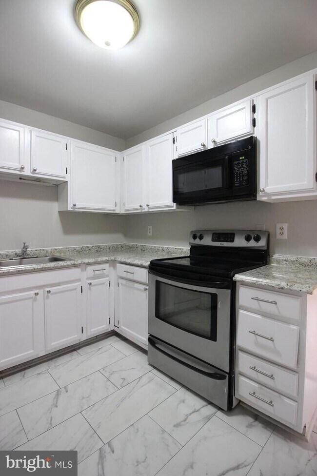 Foto del edificio - 619 Center St