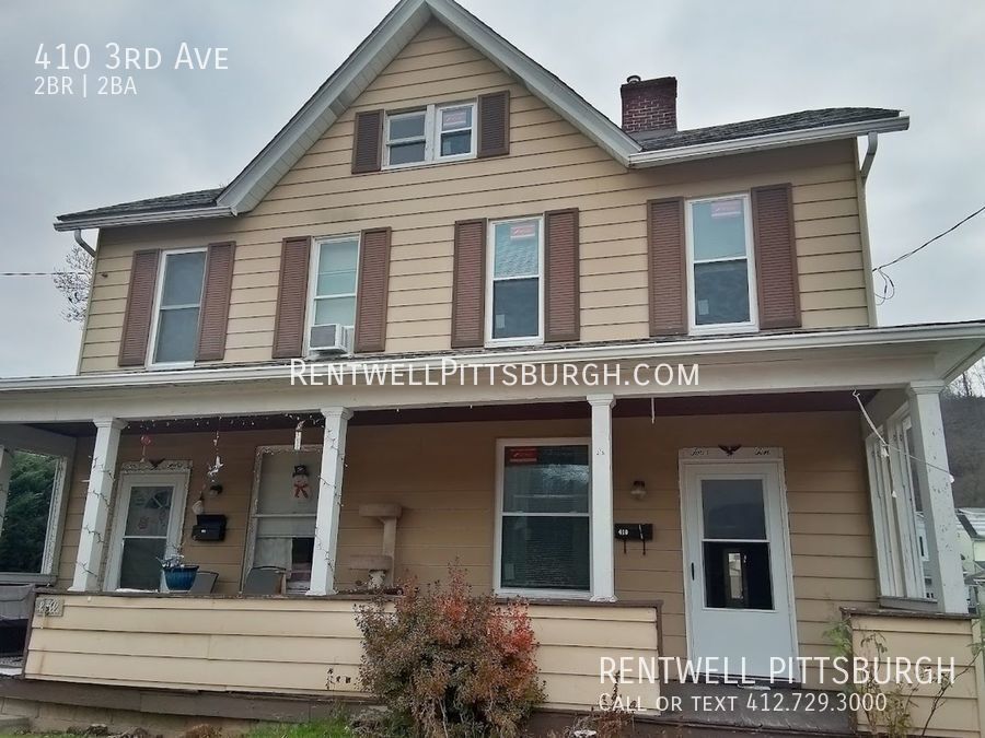 Primary Photo - 2 Bedroom Home In Ford City