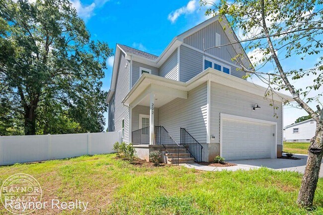 Foto del edificio - 4 br, 2.5 bath House - 202 E College St