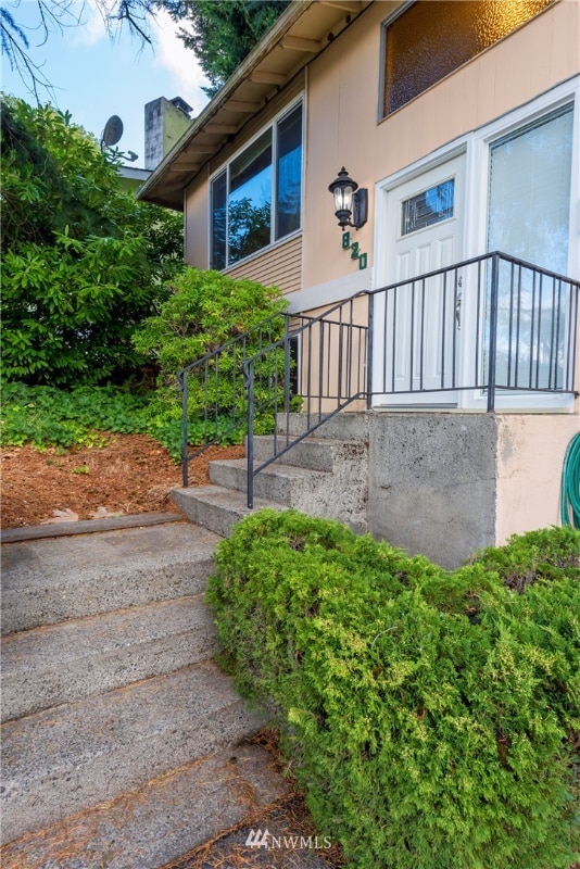 Building Photo - 820 Carter Pl