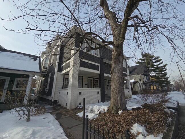 Foto del edificio - 1728 N Delaware St