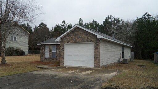 Building Photo - 233 Mimosa Rd