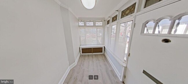 Foto del edificio - 6459 N 16th St