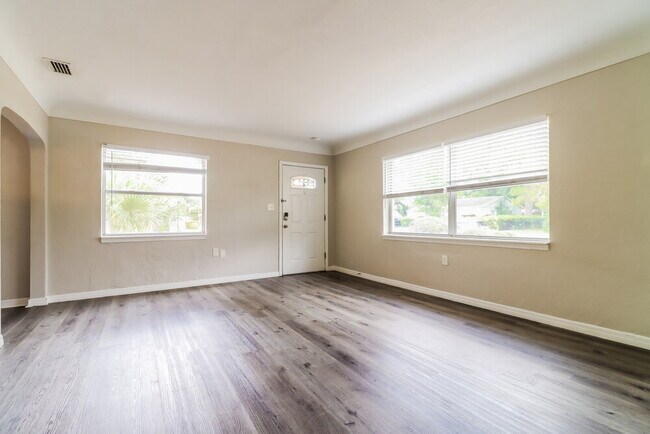 Foto del edificio - 635 38th St S
