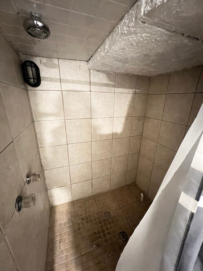 Foto del edificio - 3139 W Pershing Rd