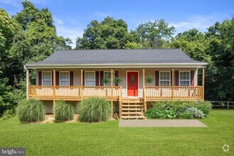 Building Photo - 430 Cedar Creek Dr