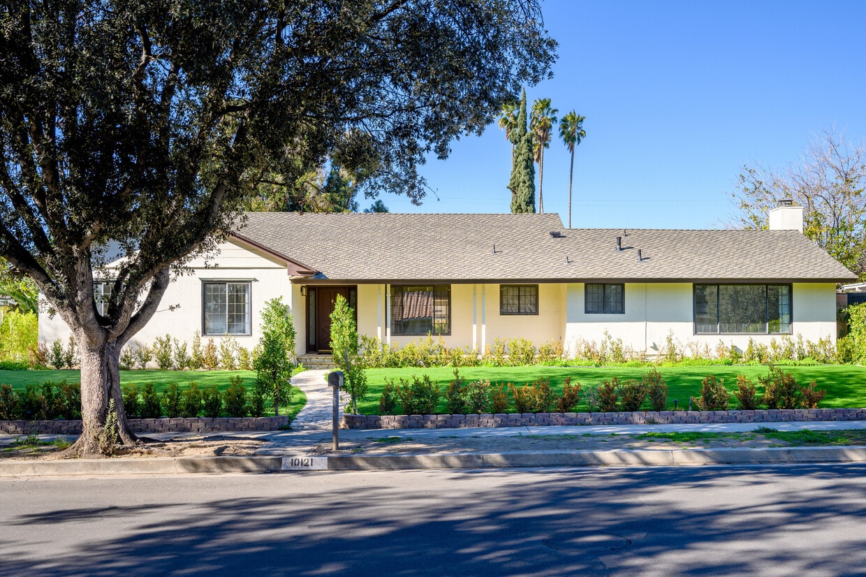 10121 Babbitt Ave, Northridge, CA 91325 House Rental in Northridge