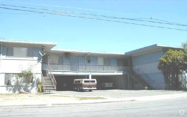 Building Photo - 1124 Lacey Ln