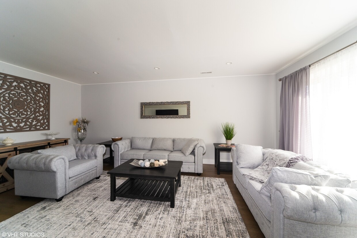 9666 River St, Schiller Park, IL 60176 House Rental in Schiller Park