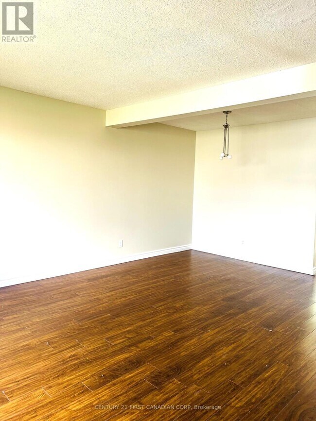 Building Photo - 135 Belmont Dr