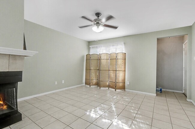 Foto del edificio - 3506 Cove View Blvd