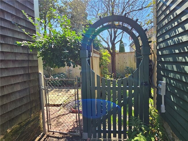 Foto del edificio - 10 Cherry St