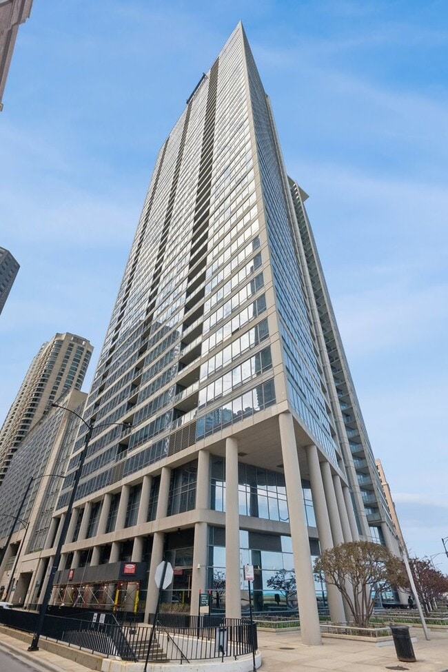 Building Photo - 600 N Lake Shore Dr
