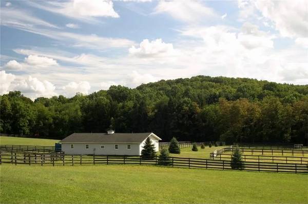 Foto del edificio - 279 Millstone Rd