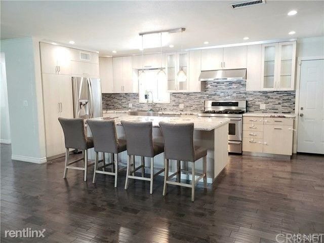 Foto del edificio - 4 br, 2 bath House - 22007 Bryant St