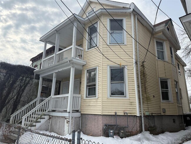 Foto del edificio - 210 N Hamilton St