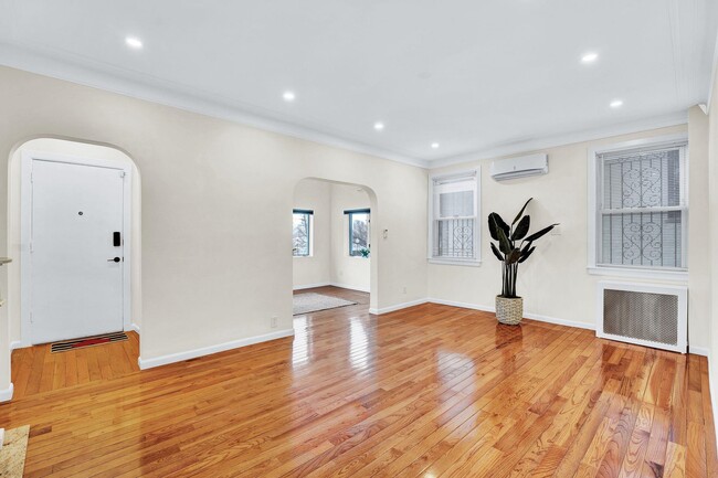 Foto del edificio - 6059 JFK Blvd E