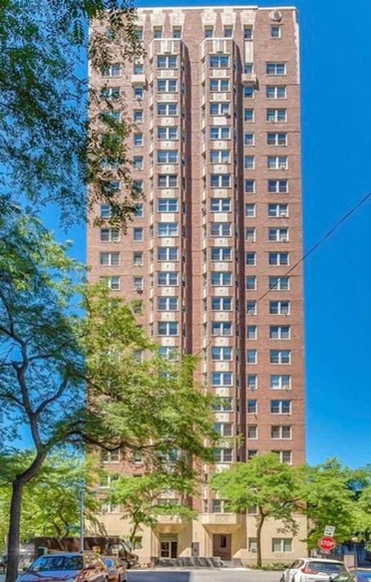 Primary Photo - Exquisite 2-Bed, 2-Bath Luxury Condo in th...