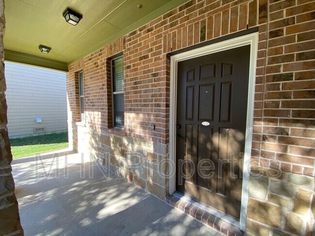 Building Photo - 10804 Denae Dr