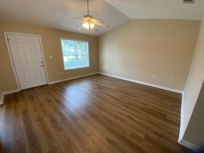 Foto del edificio - 6-8 Prescott Ln NW