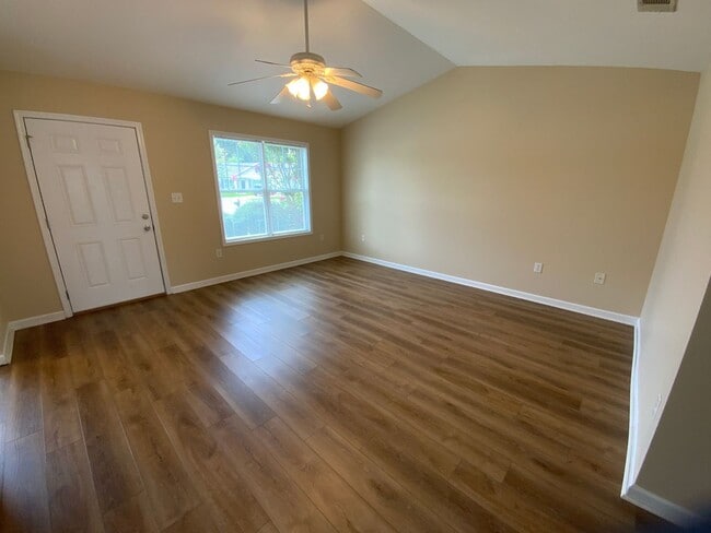 Building Photo - 6-8 Prescott Ln NW