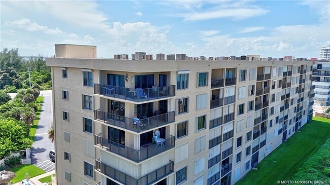 Foto del edificio - 10200 S Ocean Dr