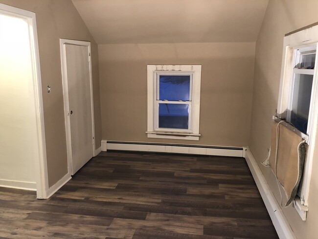 Bedroom 2 Closet - 114 S. Jefferson St.