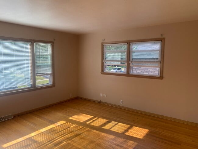 Building Photo - 3536 N 85th St