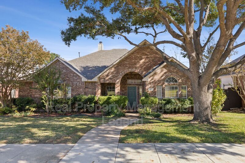 Photo - 8012 Greenwood Dr