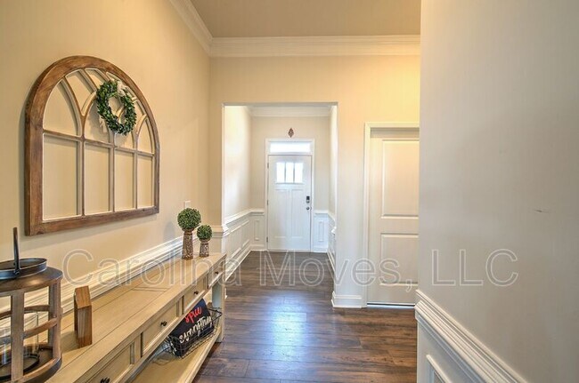 Foto del edificio - 426 Linfield Ct