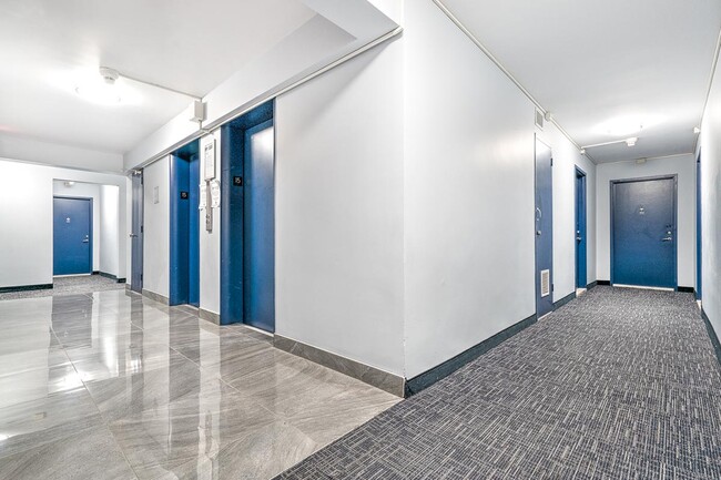 Photo du bâtiment - The Saguenay Apartments