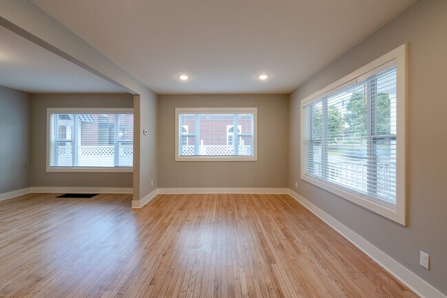 Foto del edificio - 621 3rd St NW