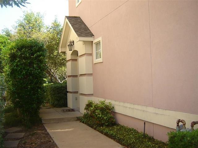 Building Photo - 627 Park Pl Dr