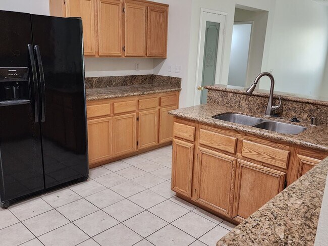 Foto del edificio - Single Level 3 Bedroom Home in Crowne Hill