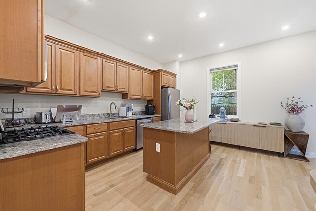 Foto del edificio - 77 North St