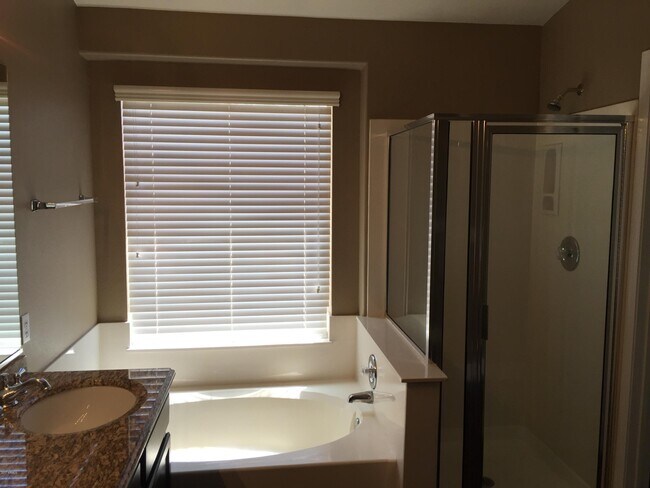 Foto del edificio - 1525 E Ironwood Dr