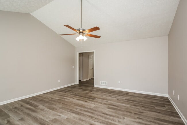 Building Photo - 3336 Bridle Brook Dr NE