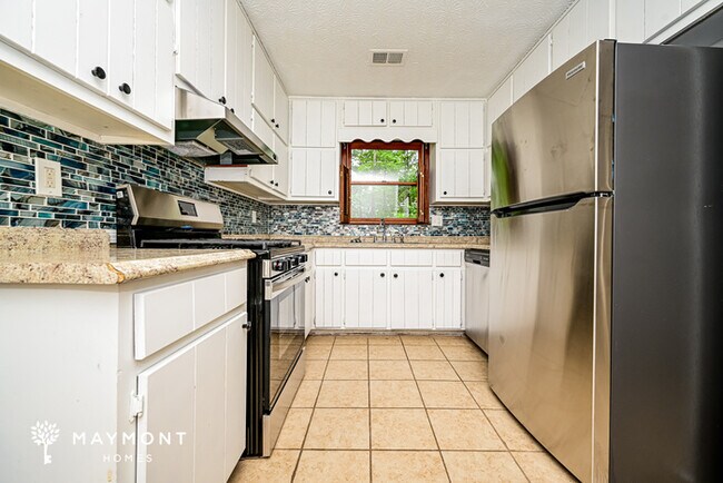 Foto del edificio - 145 Glenloch Pkwy