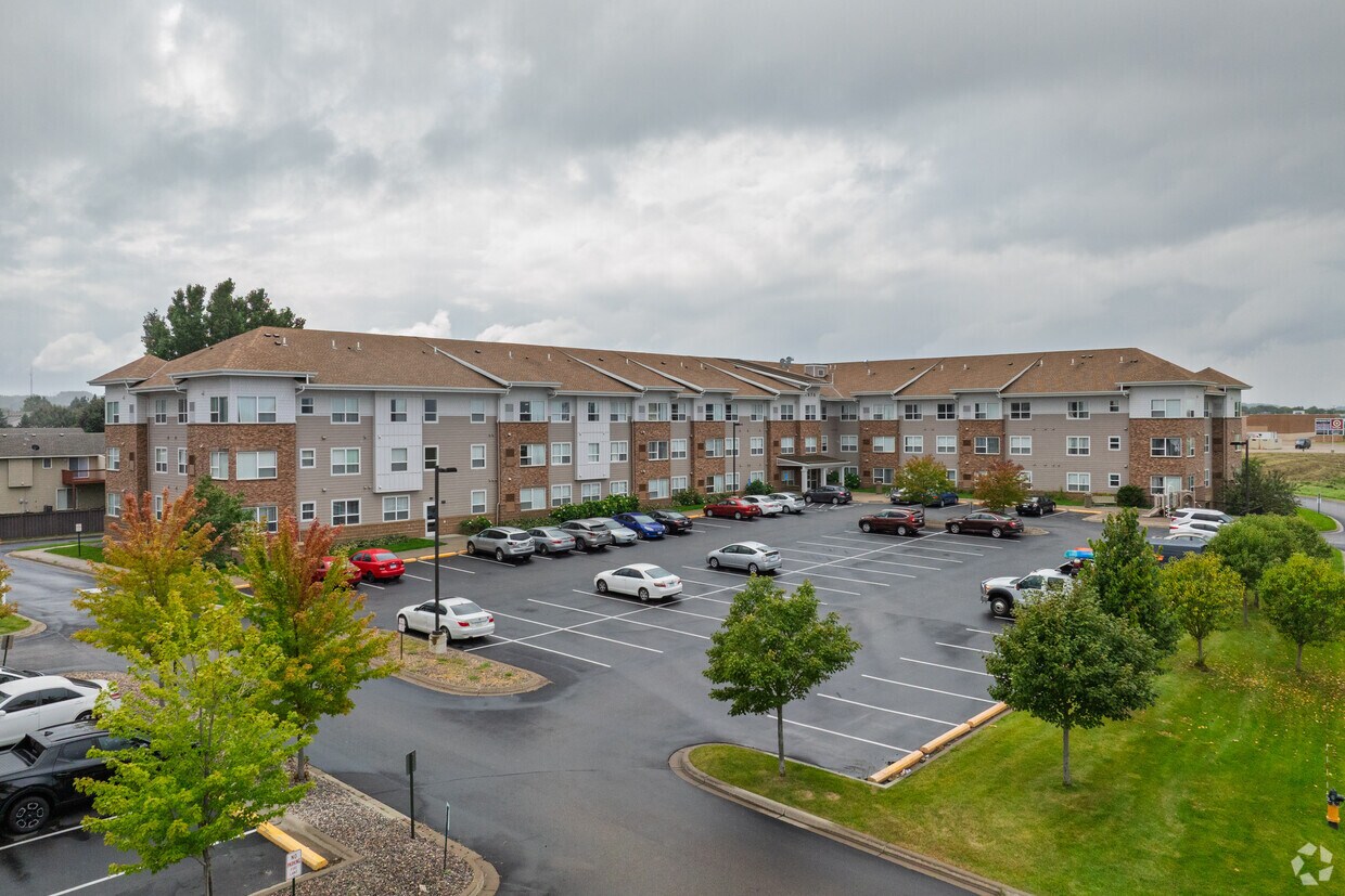 Foto del edificio - Sarazin Flats