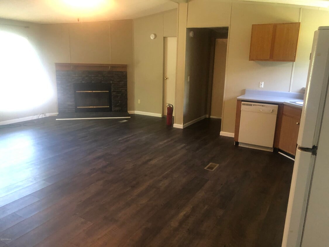 Building Photo - 38 Cleveland Dr