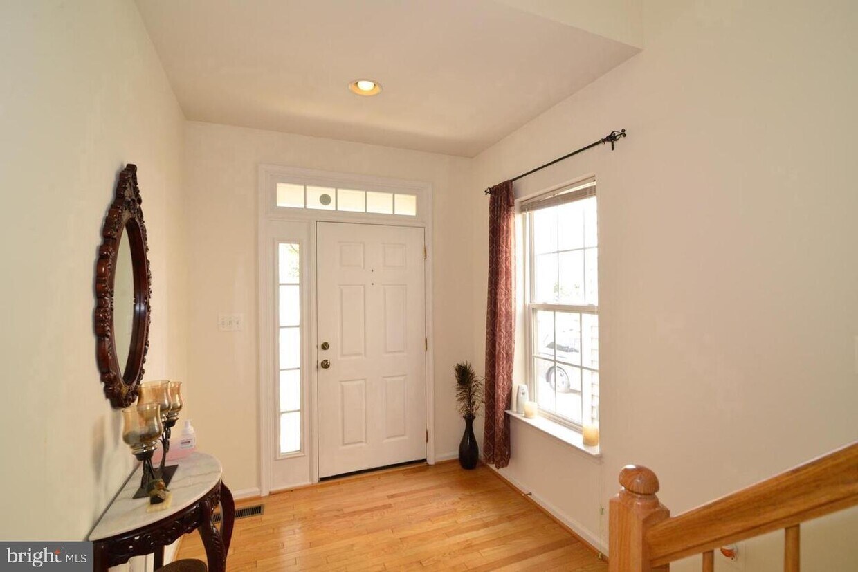 9655 Hawkshead Dr, Lorton, VA 22079 House Rental in Lorton, VA